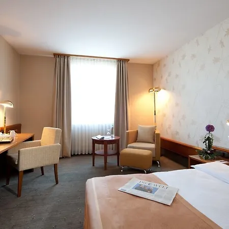 Отель Western 4*